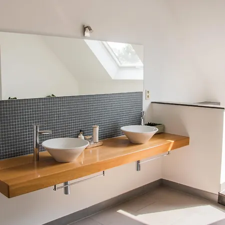 Vakantiehuis Green& Light House16 *