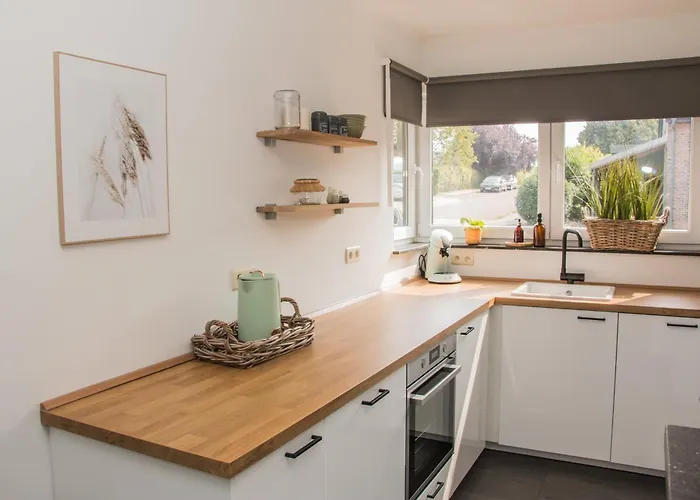 Green& Light House16