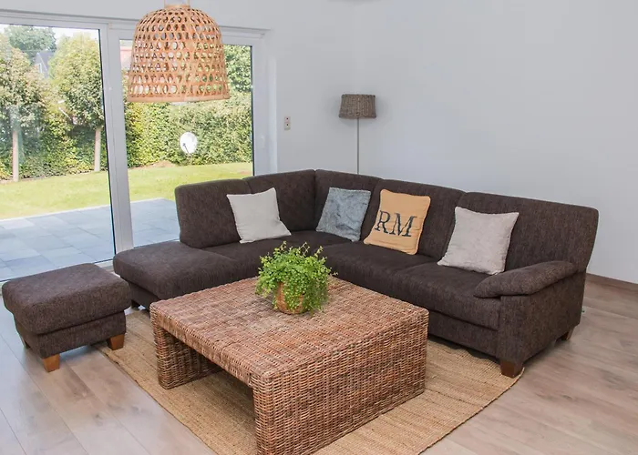 Green& Light House16